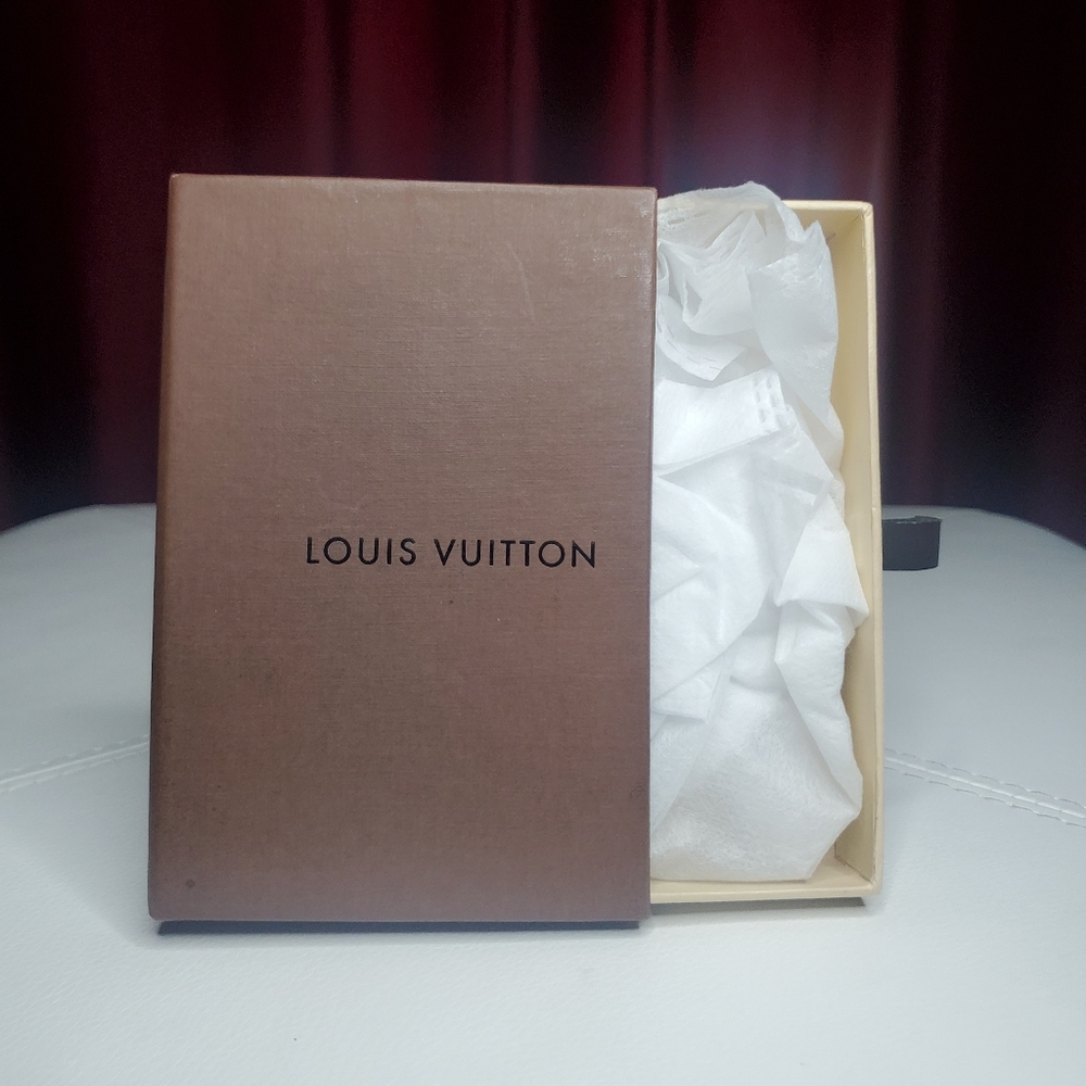 Louis Vuitton Monogram Charm - Picture 2 of 2